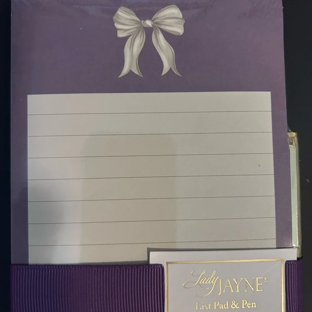NWT Lady Jayne Magnetic List Pad & Pen Set